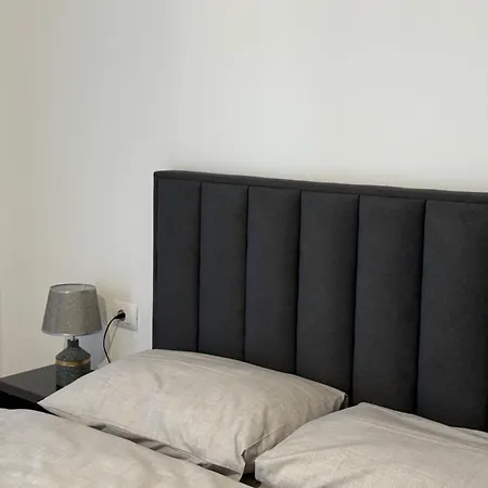 Guest house Shtepia Me Lule